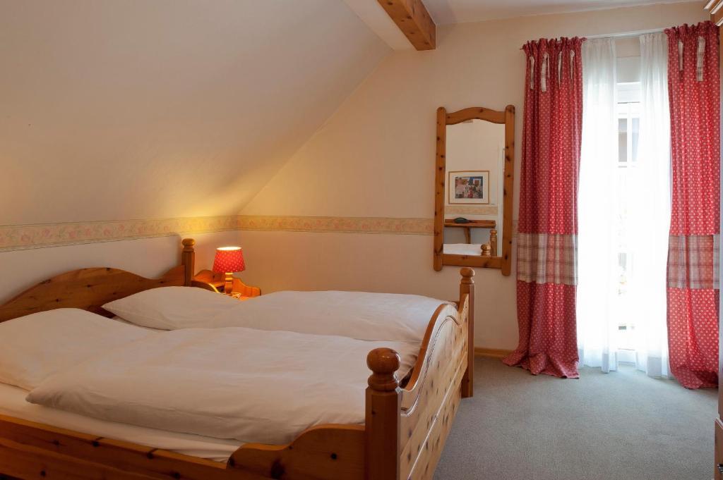 Landhotel Sauerländer Hof Eslohe Zimmer foto