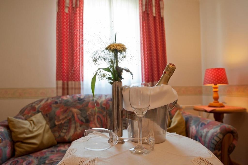 Landhotel Sauerländer Hof Eslohe Zimmer foto